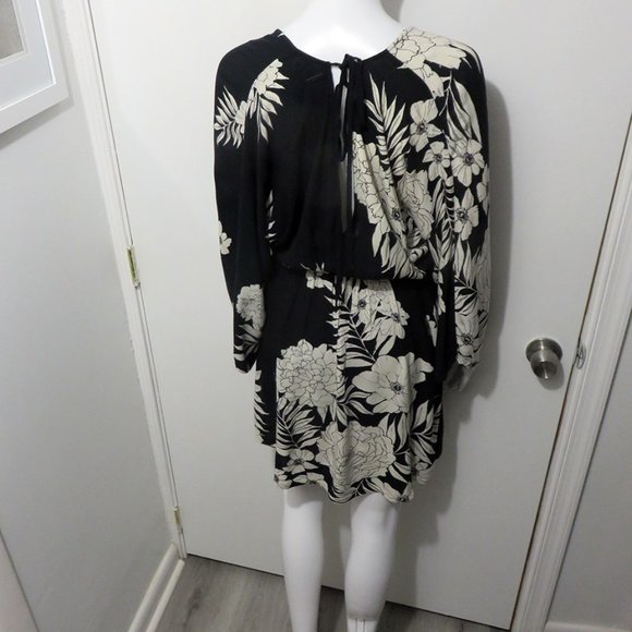 Billabong Women’s Beach Cover-Up, Black with Tan/Beige Flowers Sz Large - Picture 3 of 8
